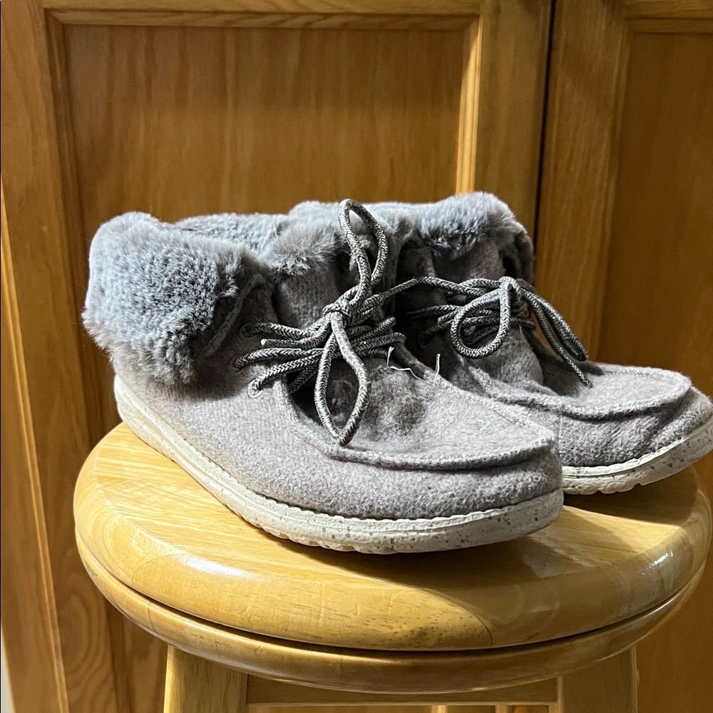 Hey Dude Fur-Lined Shoes